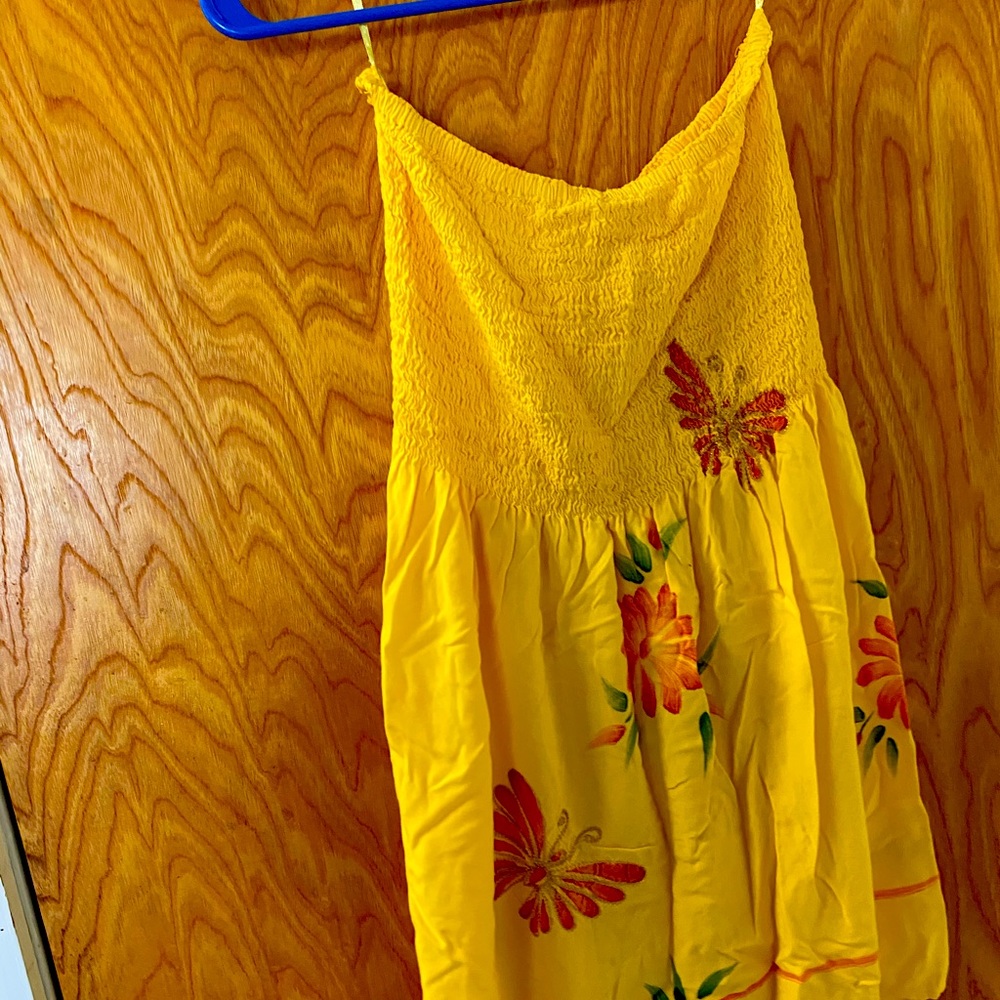 Tiki palms strapless top